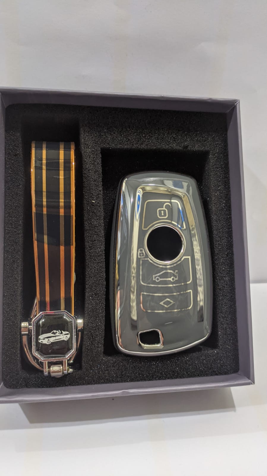 C100 غلاف بصمه بي ام دبليو