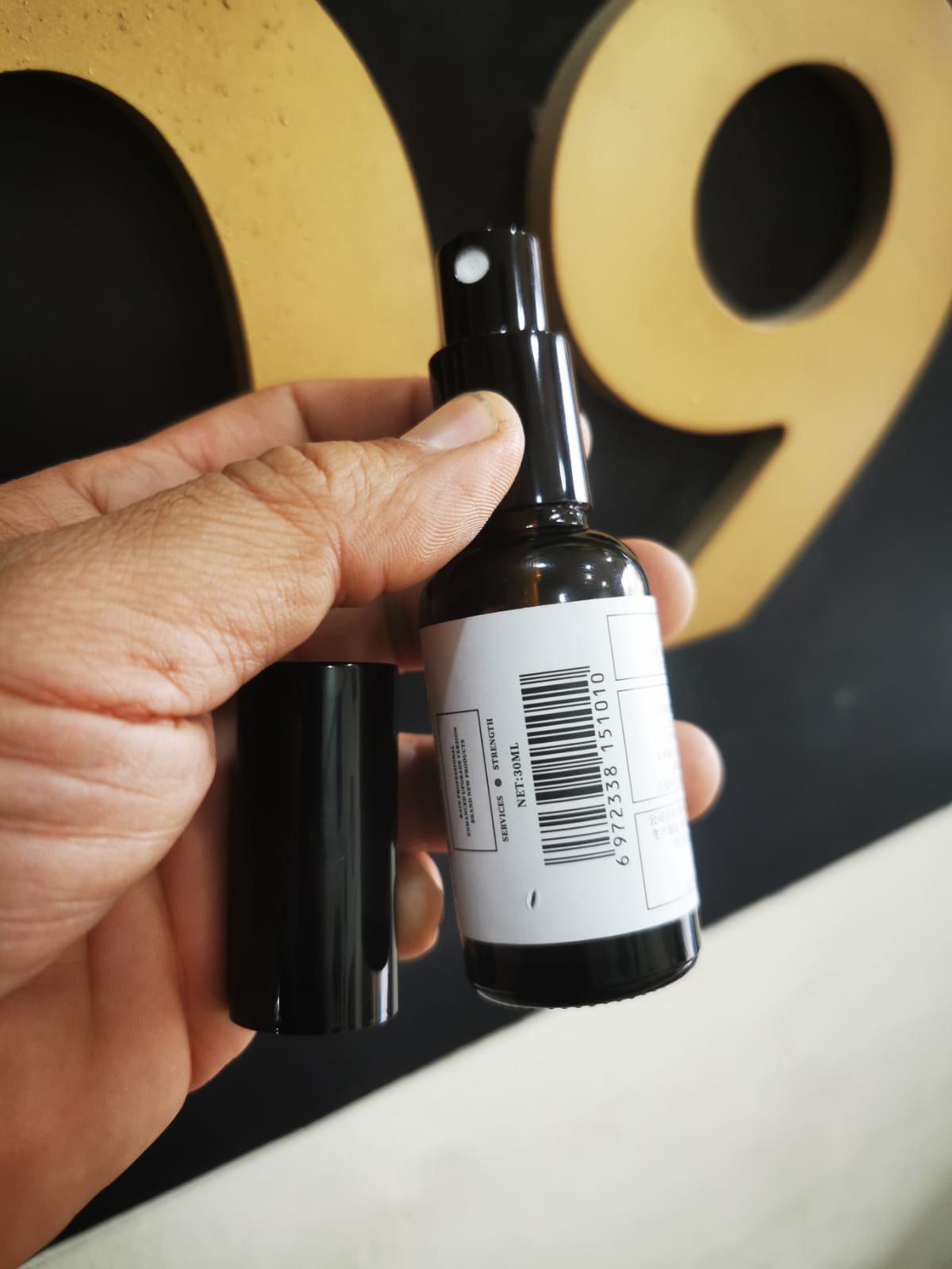 H499 مانع مطر للمراة الجانبيه بخاخ