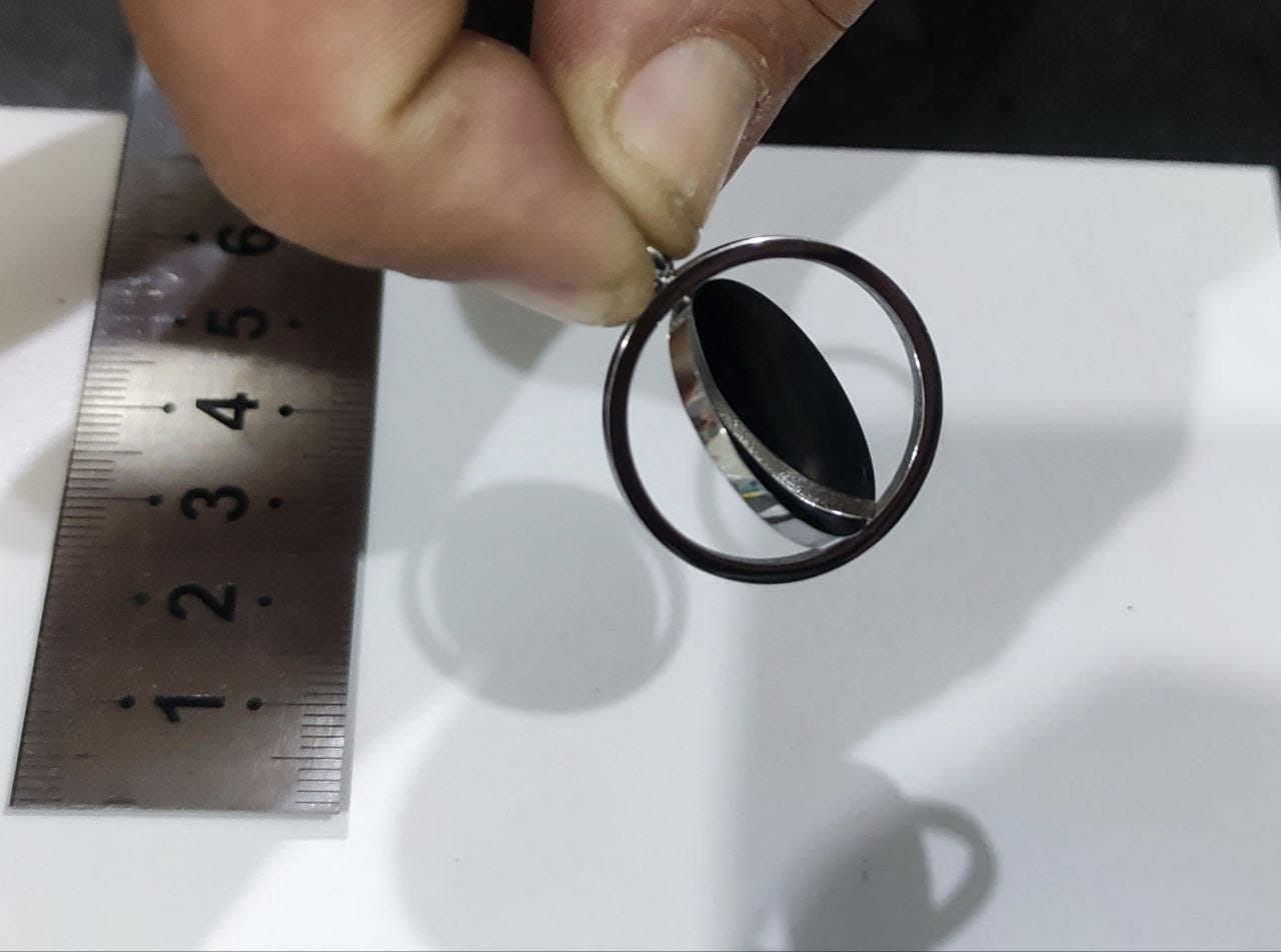 مداليات فضي دائري