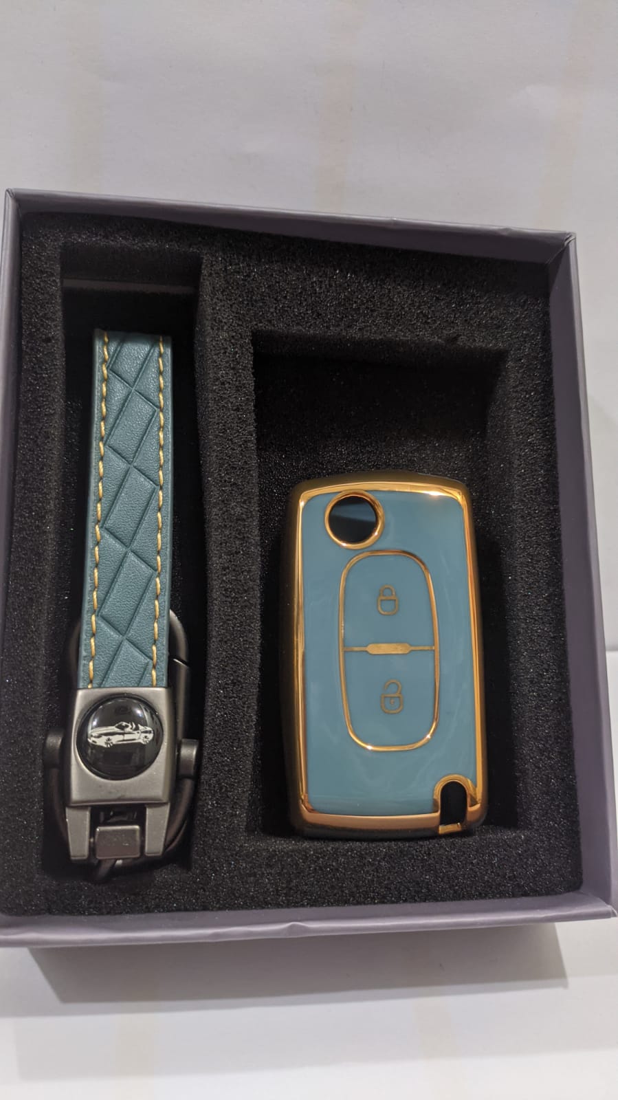 C100  غلاف بصمه فولكسواكن